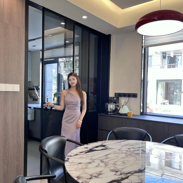 門窗十大品牌之伊盾門窗，產(chǎn)品為根，模式為王！