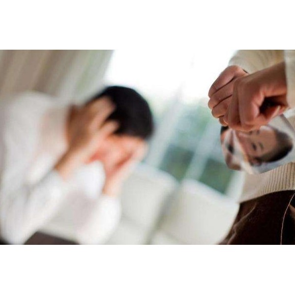 10個(gè)人結(jié)婚就有4人離婚！離婚率屢創(chuàng)新高，竟然是門窗惹的禍？！